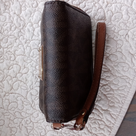 MK SMALL COIN WRISTLET/WALLETT - Picture 9 of 9